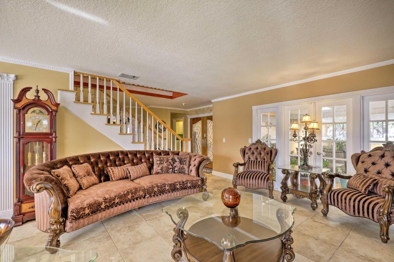 Cozy Home In Heart Of Tampa With Lanai And Pool! Exteriör bild