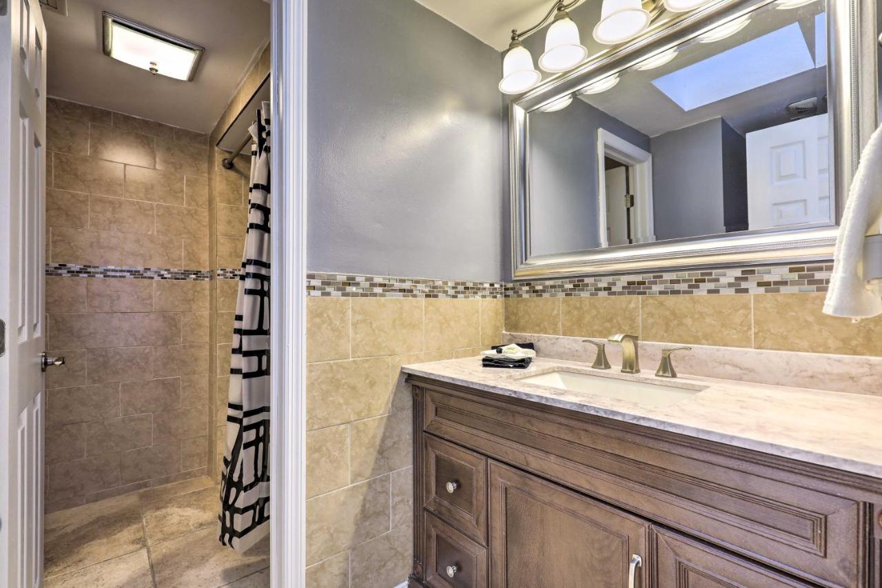 Cozy Home In Heart Of Tampa With Lanai And Pool! Exteriör bild